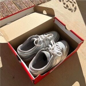 Nike Dunk Low Pure Platinum 🩶